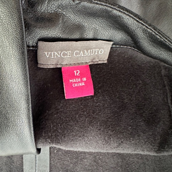 Black Faux Leather Mini Skirt Vince Camuto Size 12 - Picture 3 of 3